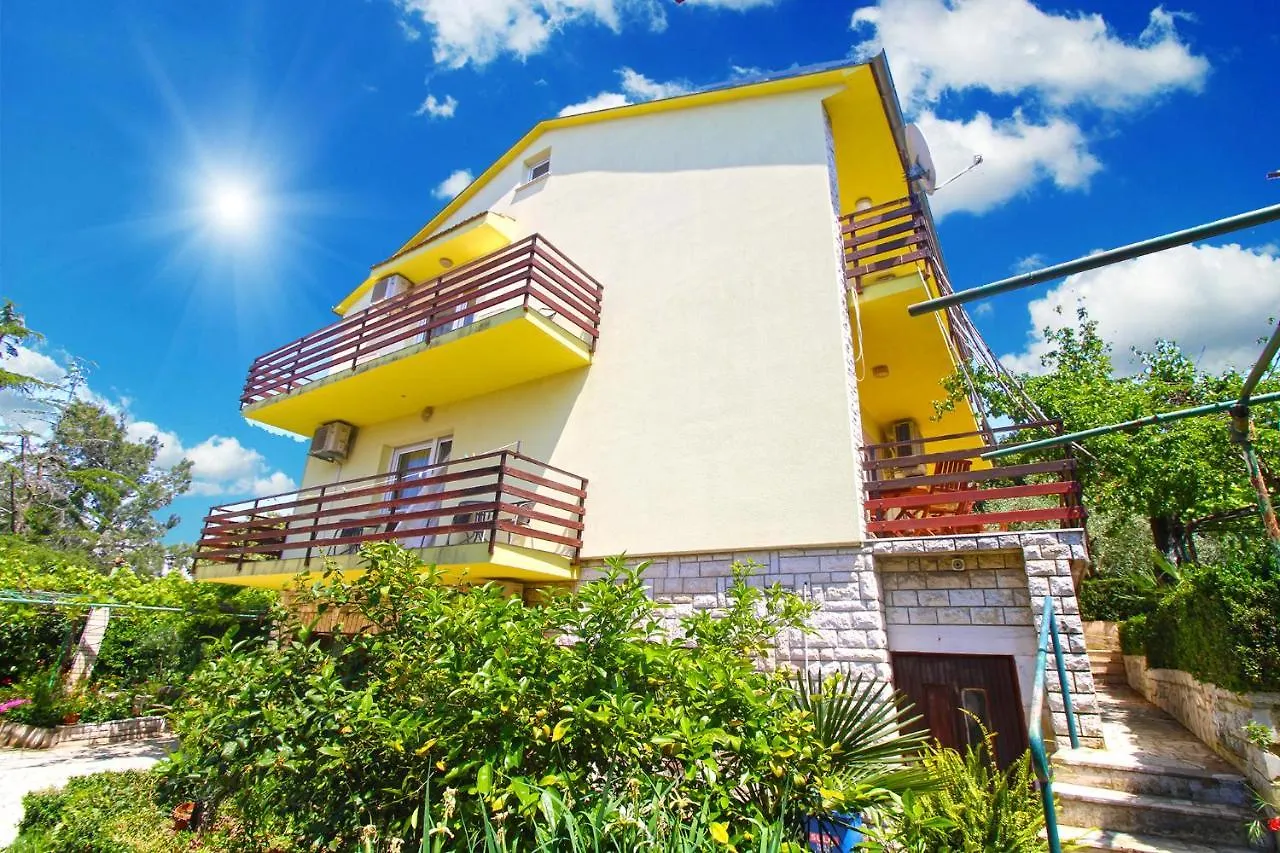 Apartments Marija 1198 Banjole