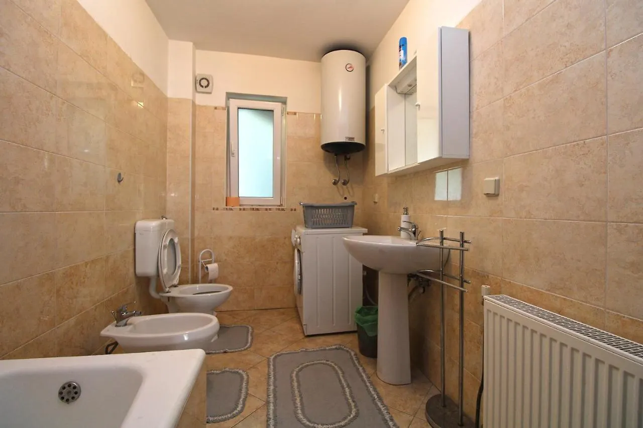 Apartments Marija 1198 Banjole Croatia