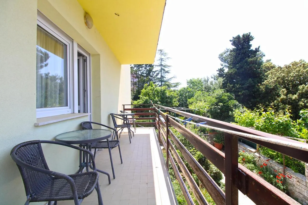 Apartments Marija 1198 Banjole 0*,  Croatia